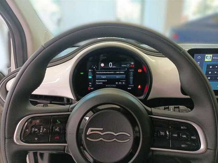 Fiat 500e Neuer 500 Kamera Sitzheizung CarPlay