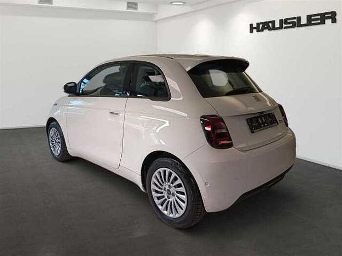 Fiat 500e Neuer 500 Kamera Sitzheizung CarPlay