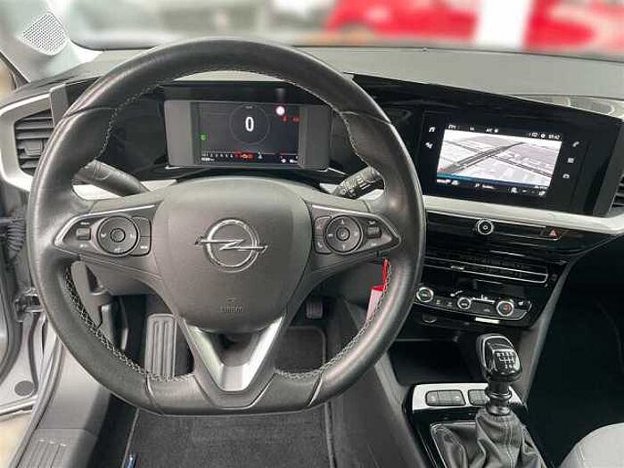 Opel Mokka-e Elegance 1.2 CarPlay Navigation Rückfahrkamera LED