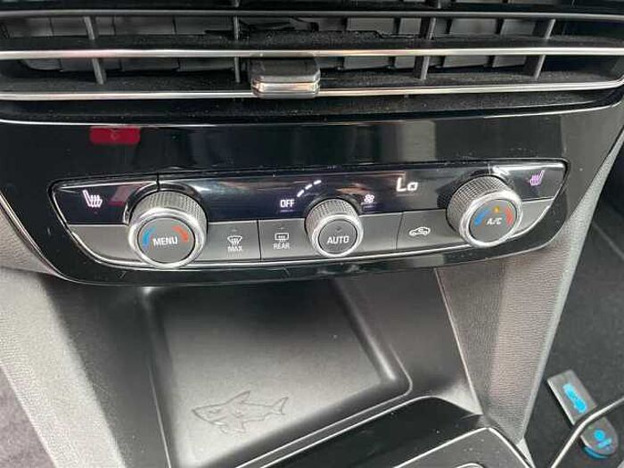 Opel Mokka-e Elegance 1.2 CarPlay Navigation Rückfahrkamera LED