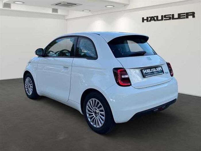 Fiat 500 mit 42 kWh*Klima*Carplay