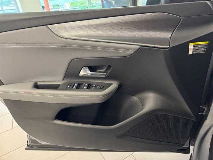 Opel Mokka-e Elegance CarPlay Navi LED Rückfahrkamera