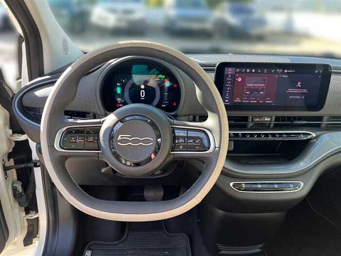 Fiat 500 La Prima mit Navi*Leder*42 kWh