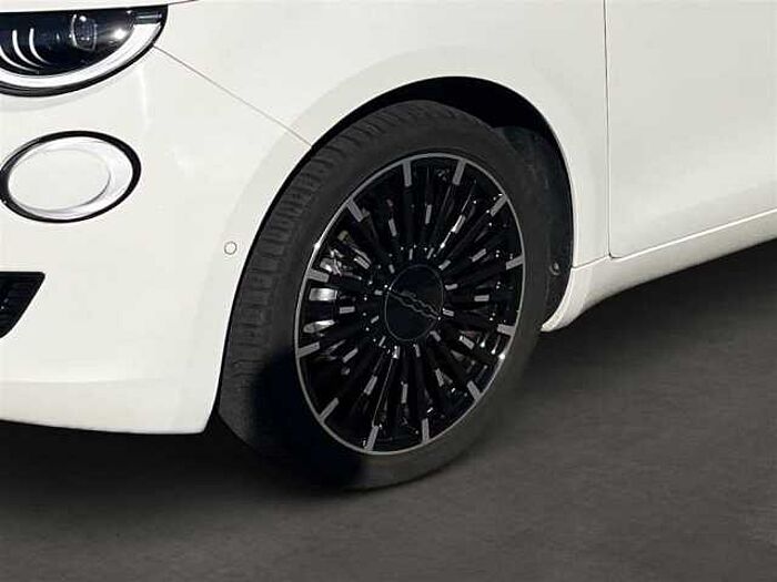 Fiat 500 La Prima mit Navi*Leder*42 kWh