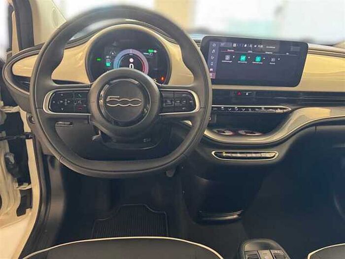 Fiat 500e Neue 500 CarPlay Klimaautomatik