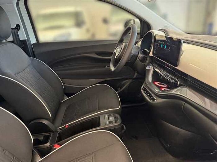 Fiat 500e Neue 500 CarPlay Klimaautomatik