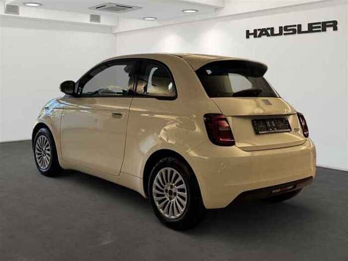 Fiat 500e Neue 500 CarPlay Klimaautomatik
