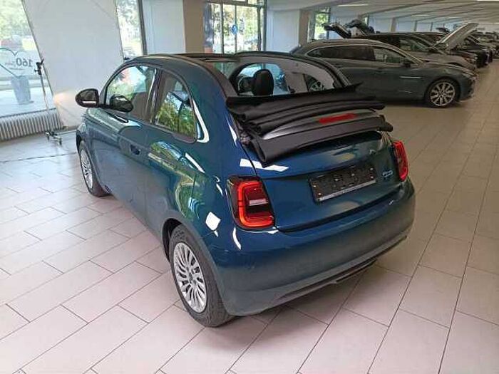 Fiat 500e Neue 500 Cabrio CarPlay DAB Radio Klimaautomatik