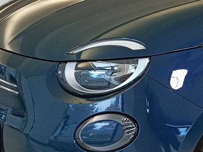 Fiat 500e Neue 500 Cabrio CarPlay DAB Radio Klimaautomatik