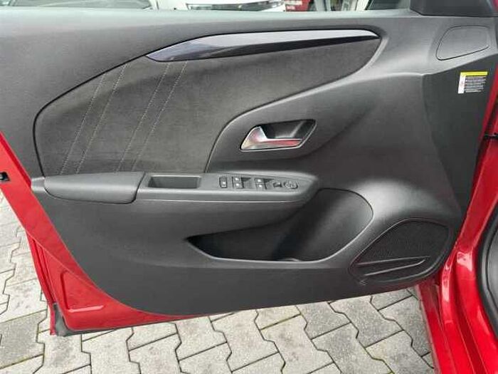 Opel Corsa Ultimate*130Ps*Aut*Navi*LED*Kamera*PDC*SHZ*Carpl. uvm.