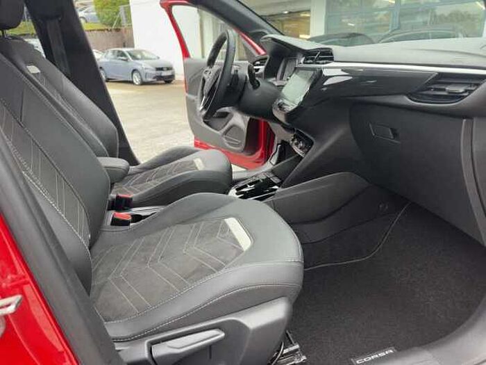 Opel Corsa Ultimate*130Ps*Aut*Navi*LED*Kamera*PDC*SHZ*Carpl. uvm.