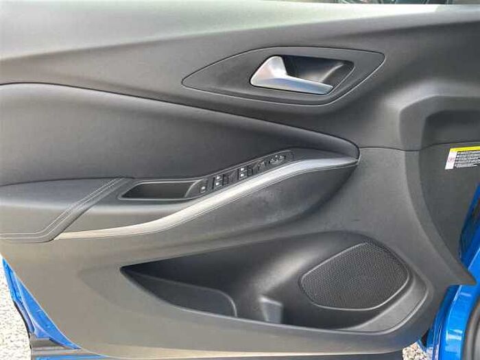 Opel Grandland X Ultimate Plug-In Hybrid Navi*Sitz-u.Lenkradheizung*Kamera*PDC*Isofix