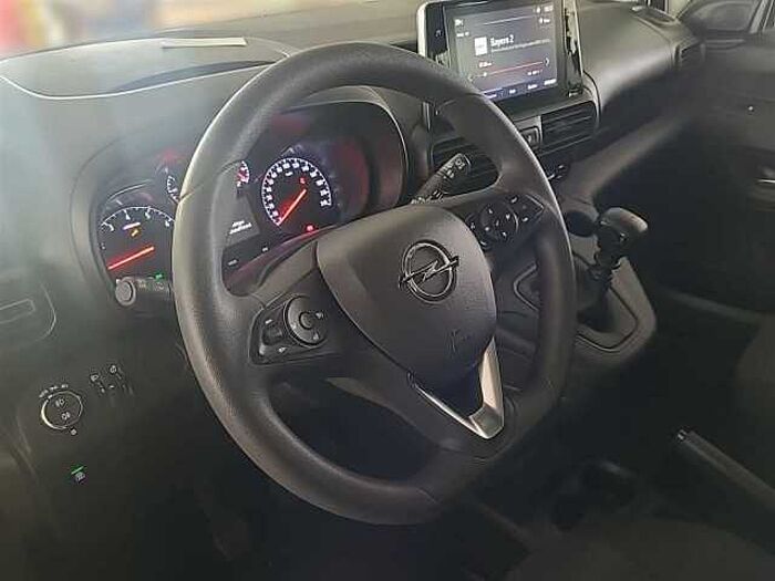 Opel Combo Life Edition*1.5D*Klimaaut. *Parkhilfe*5 Sitze*Anhängerkuppl. *