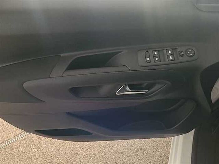 Opel Combo Life Edition*1.5D*Klimaaut. *Parkhilfe*5 Sitze*Anhängerkuppl. *