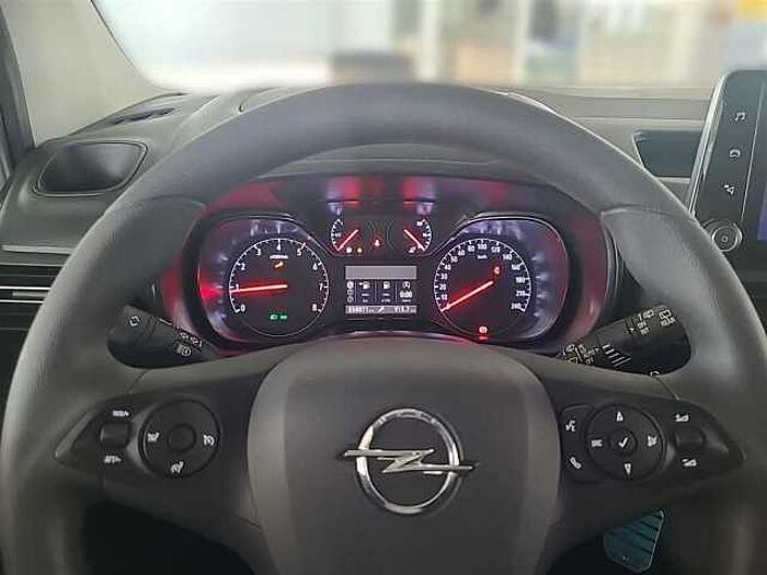 Opel Combo Life Edition*1.5D*Klimaaut. *Parkhilfe*5 Sitze*Anhängerkuppl. *