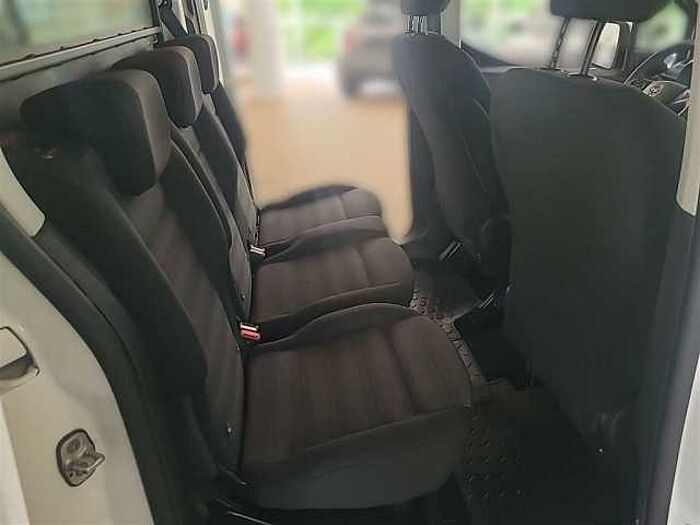 Opel Combo Life Edition*1.5D*Klimaaut. *Parkhilfe*5 Sitze*Anhängerkuppl. *