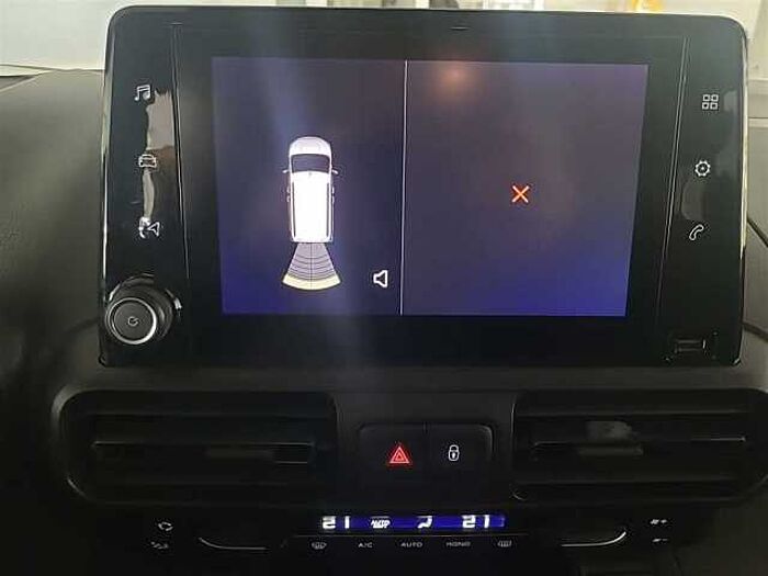 Opel Combo Life Edition*1.5D*Klimaaut. *Parkhilfe*5 Sitze*Anhängerkuppl. *