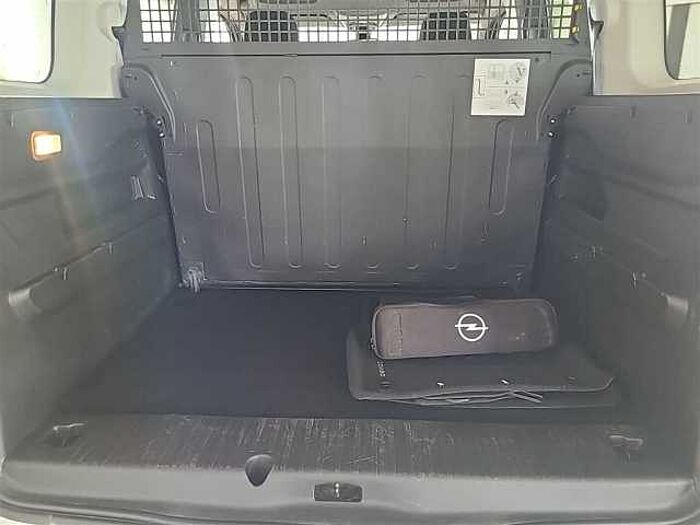 Opel Combo Life Edition*1.5D*Klimaaut. *Parkhilfe*5 Sitze*Anhängerkuppl. *