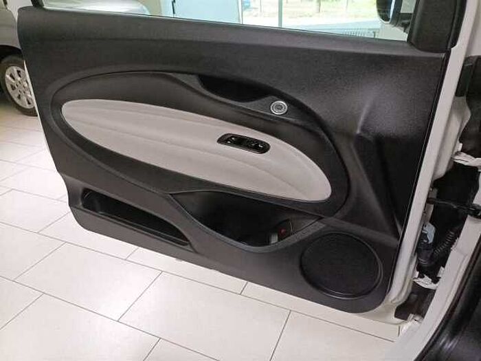 Fiat 500e By Bocelli Leder Navi Kamera Panoramadach LED