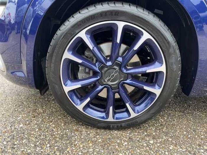 Fiat 500X 1.5 GSE Mild-Hybrid Yacht Club Capri mit LED*Automatik*RFK