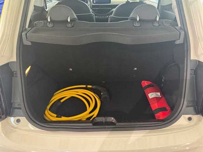 Fiat 500 42kWh Klimaautomatik CarPlay Spurhalteassistent