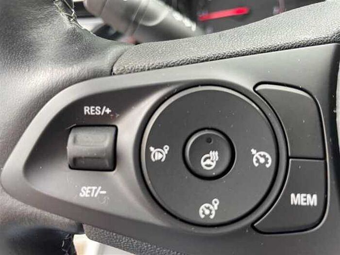 Opel Corsa Edition 1.2 Navi*Sitz-u. Lenkradheizung*Kamera*PDC*Isofix*Klima*uvm.