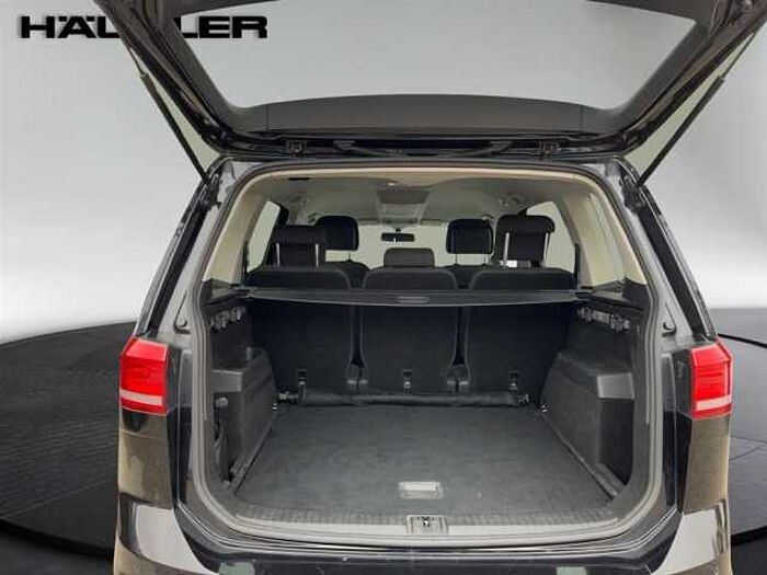 Volkswagen Touran mit Automatik*Navi*ACC uvm.