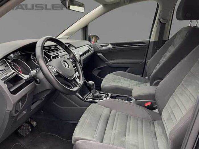 Volkswagen Touran mit Automatik*Navi*ACC uvm.