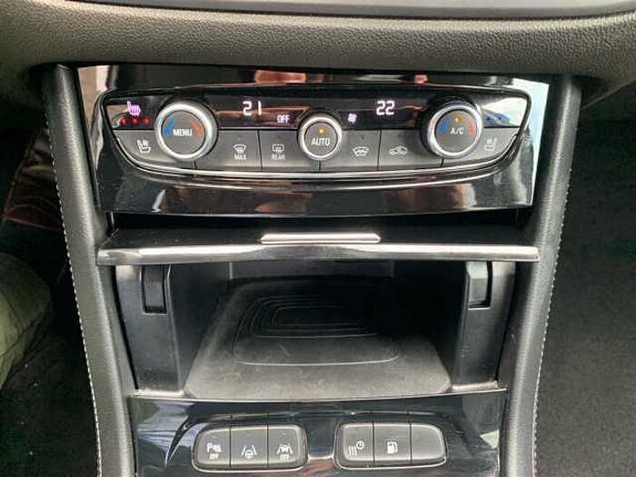 Opel Grandland X 1.6T AT Hybrid Ultimate AHK LED PDC ACC Kamera Navi Leder