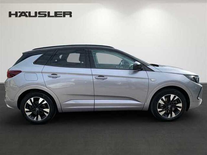 Opel Grandland X 1.6T AT Hybrid Ultimate AHK LED PDC ACC Kamera Navi Leder