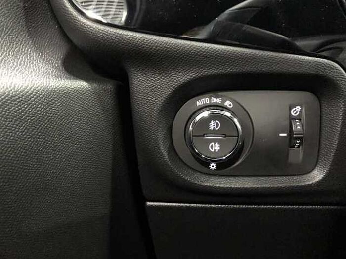 Opel Corsa Ultimate 1.2T 130 PS! Navi Pro, Alcantara, LED,