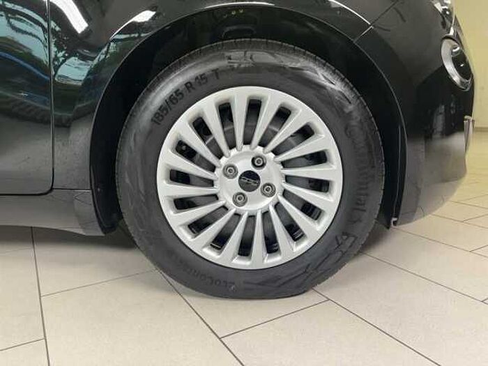 Fiat 500e Neuer 500 Klimaautomatik Verkehrsschilderkennung