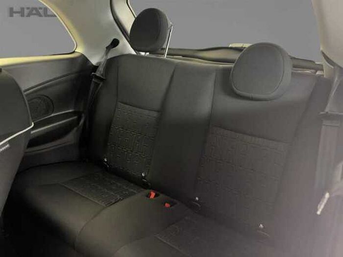 Fiat 500e Klimaautomatik Verkehrschilderkennung