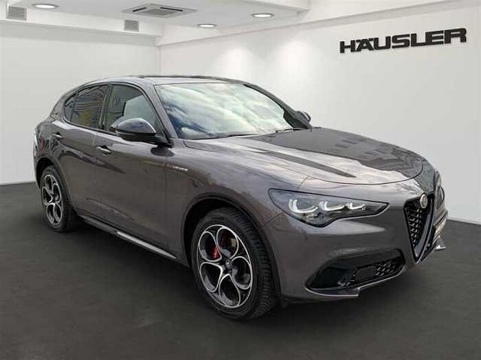 Alfa Romeo Stelvio 2.0 T Q4 Veloce LED PDC Kamera ACC Leder Navi Sitzheizung