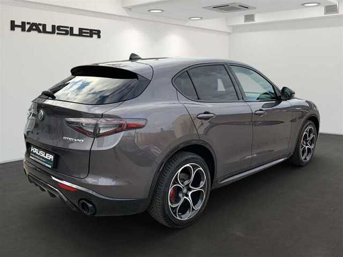Alfa Romeo Stelvio 2.0 T Q4 Veloce LED PDC Kamera ACC Leder Navi Sitzheizung