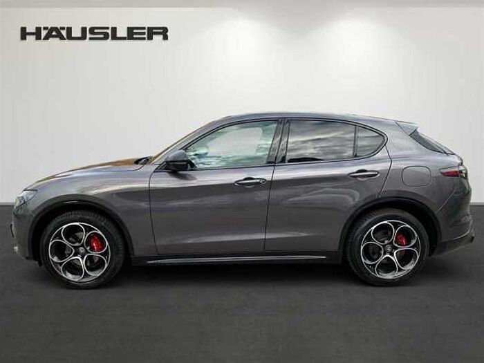 Alfa Romeo Stelvio 2.0 T Q4 Veloce LED PDC Kamera ACC Leder Navi Sitzheizung