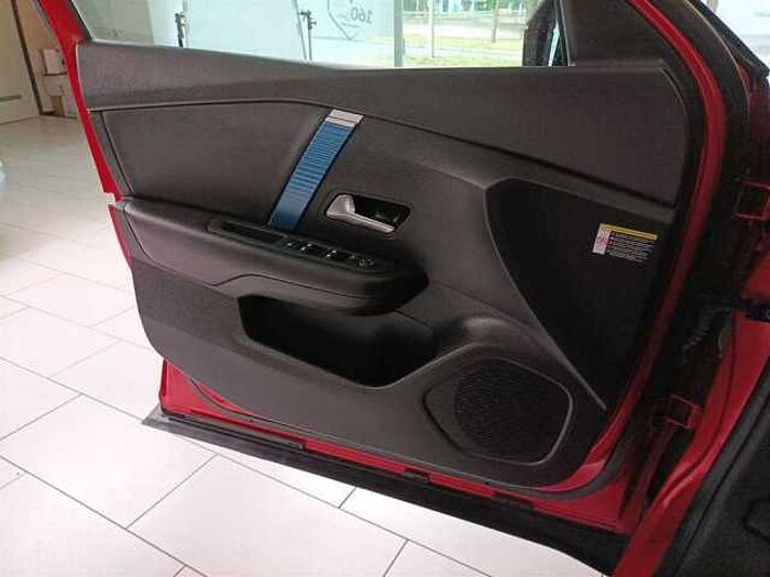 Citroen ë-C4 136 'Shine' CarPlay Navi 360 Grad Kamera LED