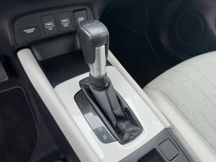 Honda Jazz Hybrid 1.5 Executive *Navi* *Sitzheizung* *Rückfahrkamera*