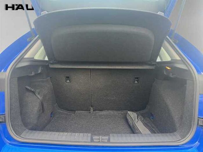 SKODA Kamiq Active*95Ps*Tempomat*El. Fensterh. *Carplay*Freispr. uvm.