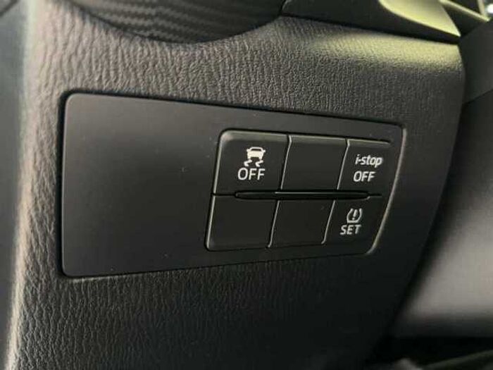 Mazda 2 Advantage 90PS Klimaanlage Tempomat Navigation