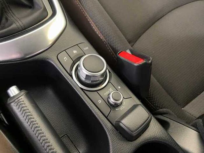 Mazda 2 Advantage 90PS Klimaanlage Tempomat Navigation