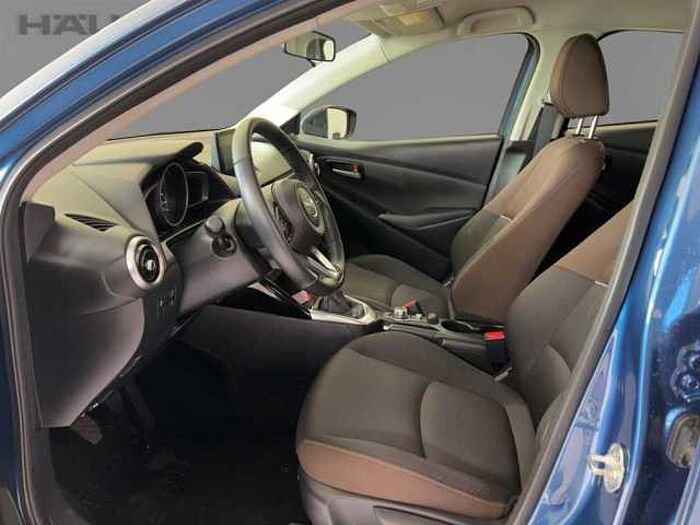 Mazda 2 Advantage 90PS Klimaanlage Tempomat Navigation