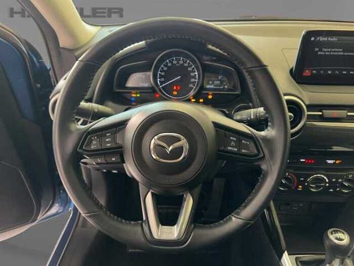 Mazda 2 Advantage 90PS Klimaanlage Tempomat Navigation