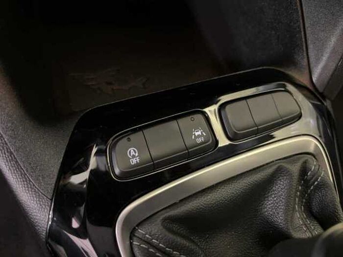 Opel Corsa 1.2 Klimaanlage Parksensoren hinten DAB-Radio