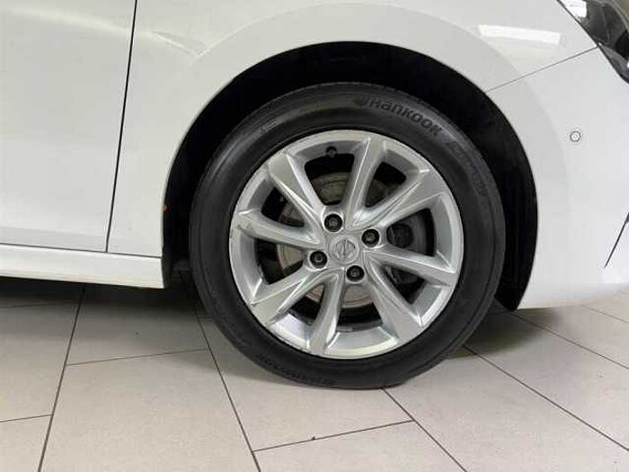 Opel Corsa Elegance 1.5 Diesel KeyLess Tempomat Navi LED