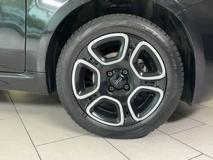 Fiat 500 1.0 GSE Hybrid CLUB Klimaautomatik CarPlay PDC