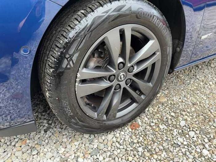 Opel Astra Sports Tourer 1.4 Navi*Kamera*PDC*Sitz-u. Lenkradheizung*Isofix*uvm.