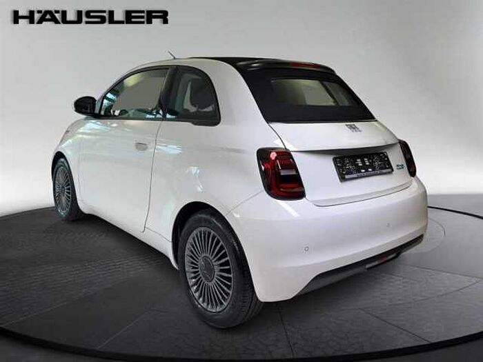 Fiat 500e Neuer 500 Cabrio Icon Navi Sitzheizung PDC hinten