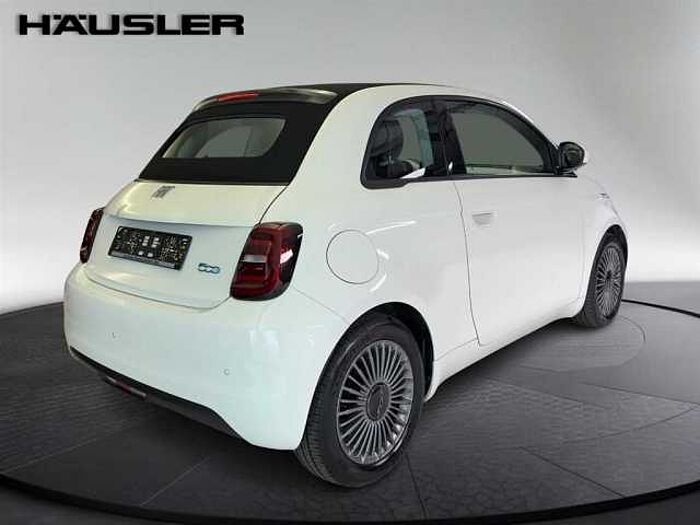 Fiat 500e Neuer 500 Cabrio Icon Navi Sitzheizung PDC hinten