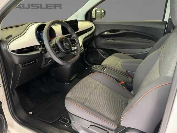 Fiat 500e Neuer 500 Cabrio Icon Navi Sitzheizung PDC hinten